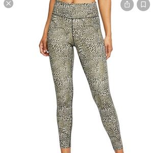 Nike 7/8 length cheetah leggings